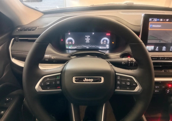 Jeep Compass cena 165292 przebieg: 5, rok produkcji 2023 z Wrocław małe 106